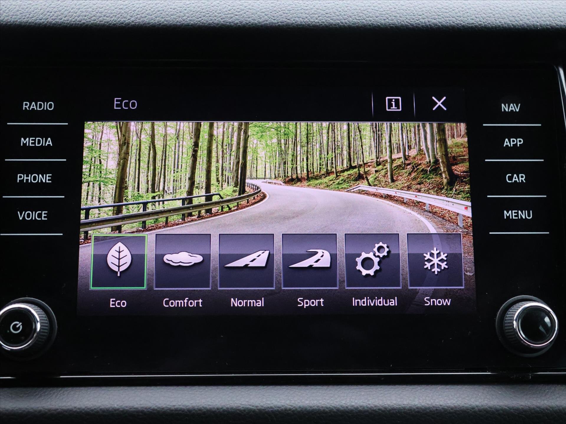 Škoda Kodiaq SUV / Terénní 2,0 l 140 kw