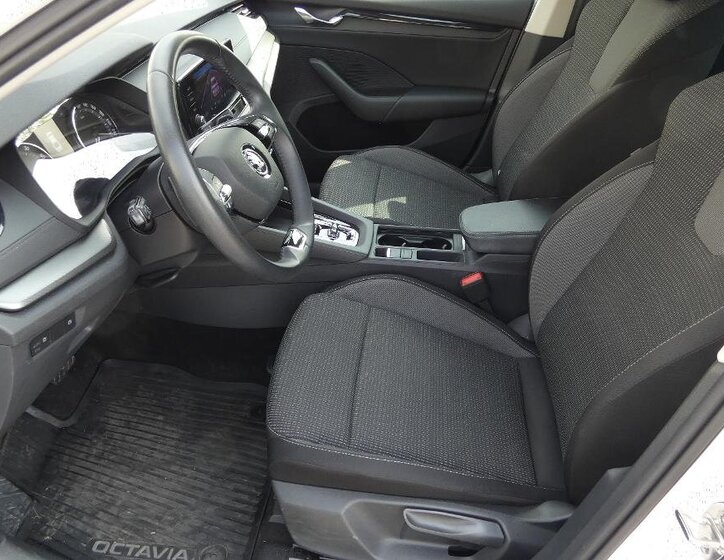 Škoda Octavia Sedan / Limuzína 1,5 l 110 kw