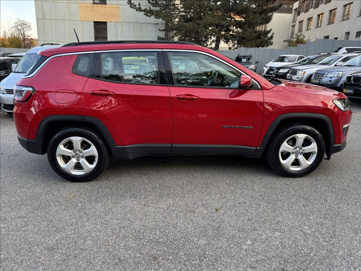 Jeep Compass SUV / Terénní 1,4 l 103 kw