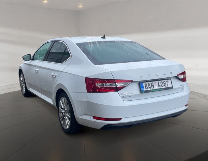 Škoda Superb Liftback 2,0 l 147 kw