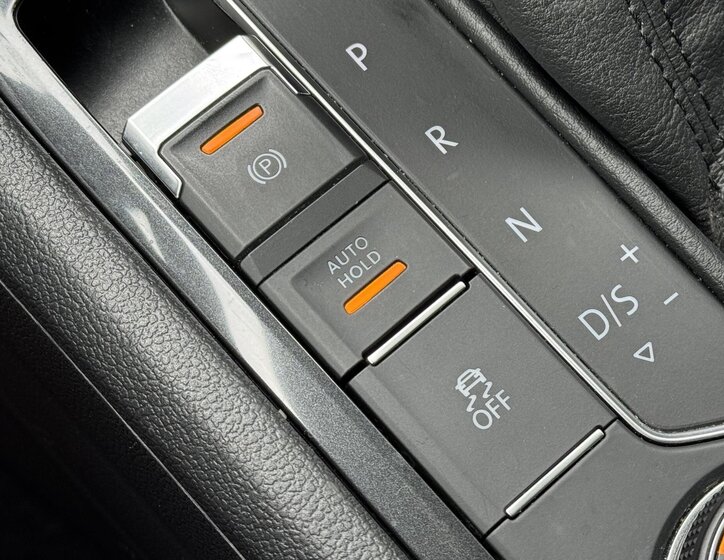 Volkswagen Tiguan SUV / Terénní 2,0 l 110 kw