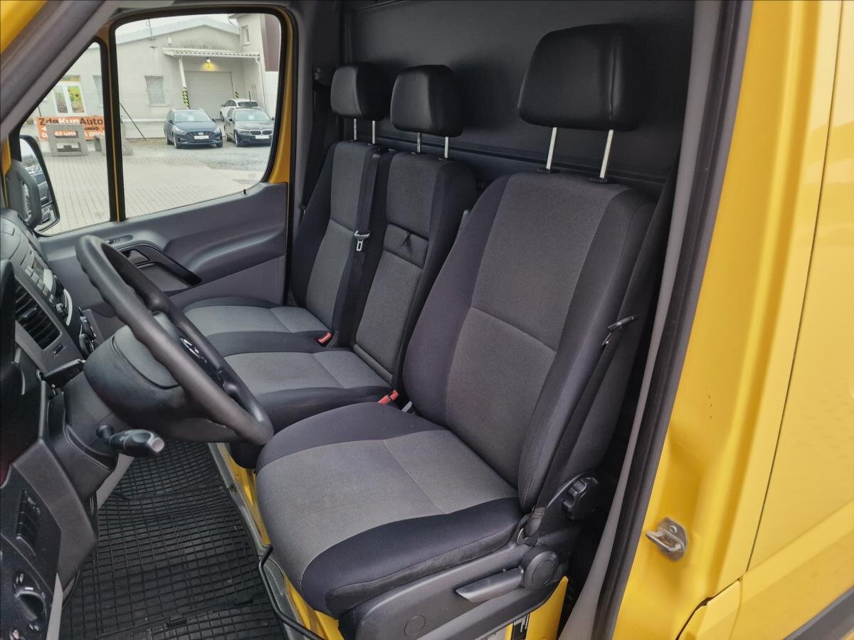 Volkswagen Crafter Skříň 2,0 l 100 kw