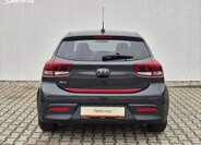 KIA Rio 9