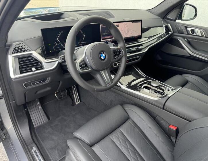 BMW X7 SUV 3,0 l 280 kw