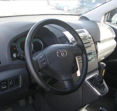 Toyota Corolla Verso 5