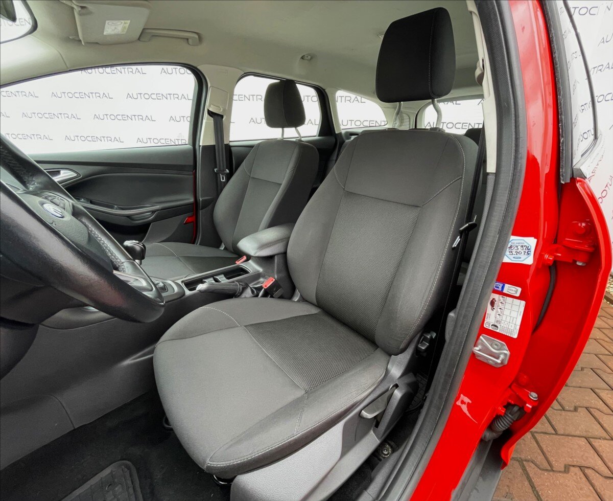 Ford Focus Kombi 999,0 92 kw