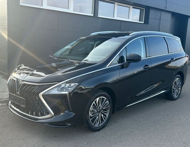 Dongfeng Ostatní MPV 1,5 l 130 kw