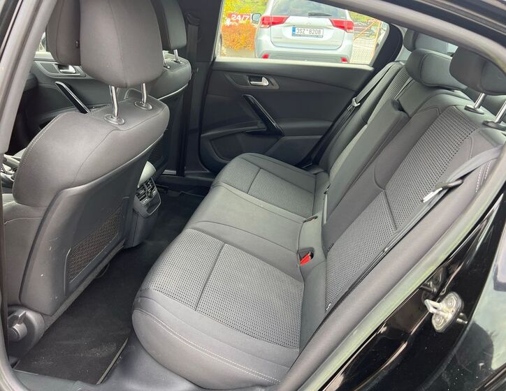 Peugeot 508 7