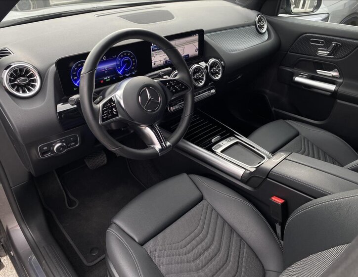 Mercedes-Benz EQA SUV / Terénní 0,0 140 kw