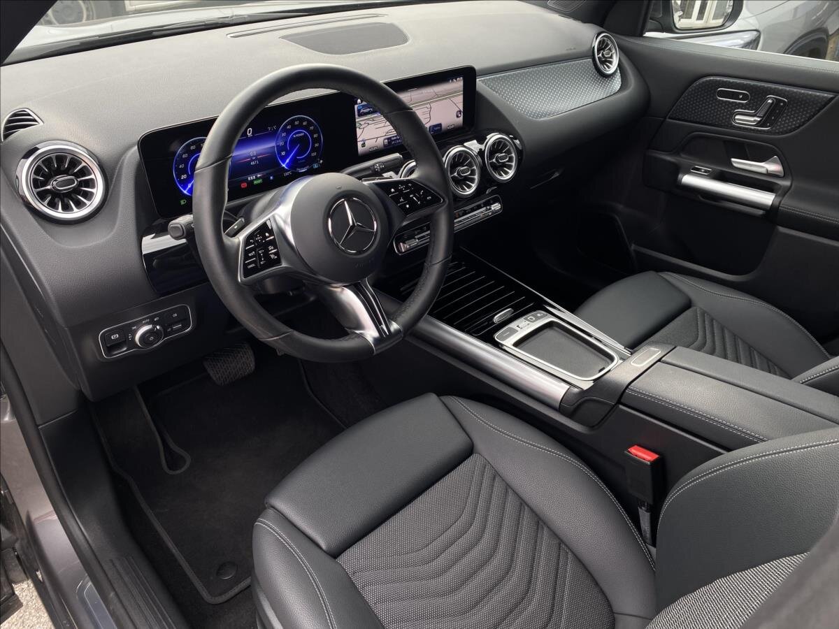 Mercedes-Benz EQA SUV / Terénní 0,0 140 kw