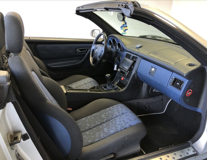 Mercedes-Benz SLK 13