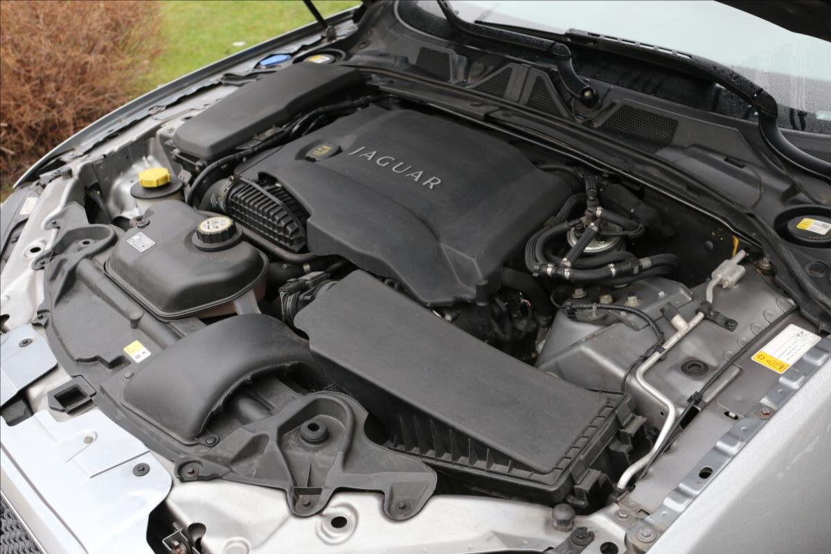 Jaguar XF Kombi 3,0 l 177 kw