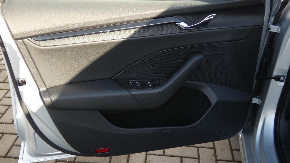 Škoda Octavia Sedan / Limuzína 2,0 l 110 kw