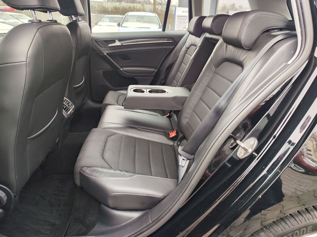 Volkswagen Golf Kombi 1,6 l 77 kw