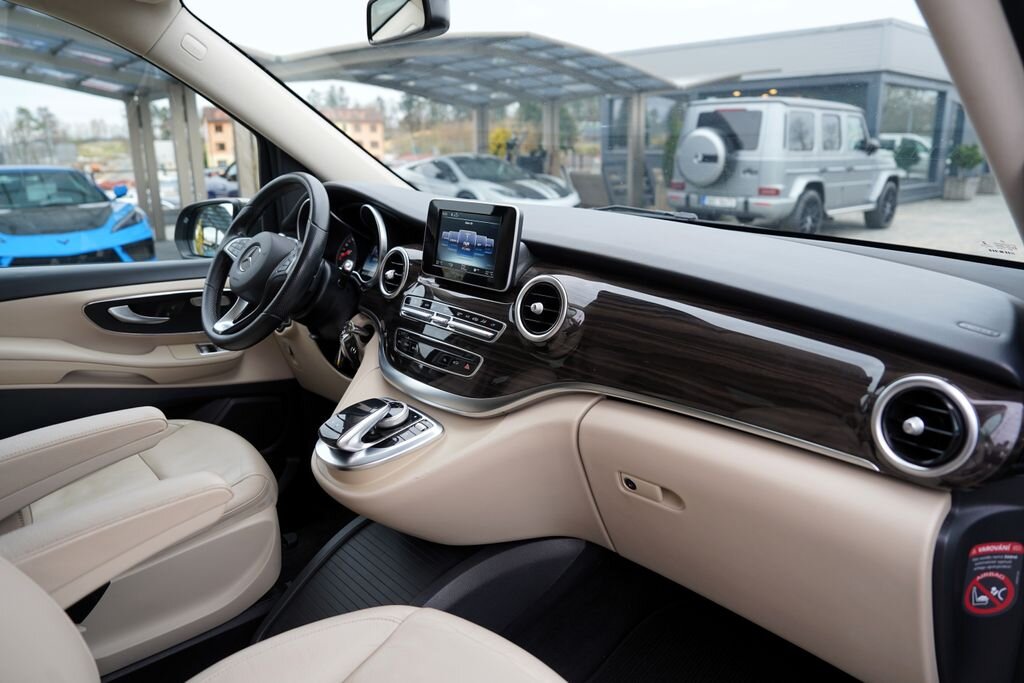 Mercedes-Benz Třídy V MPV 2,1 l 140 kw