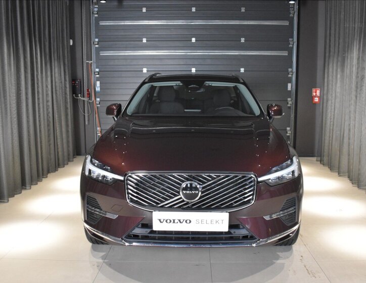Volvo XC60 SUV / Terénní 2,0 l 184 kw