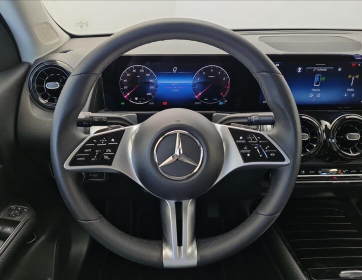 Mercedes-Benz GLB SUV 2,0 l 140 kw