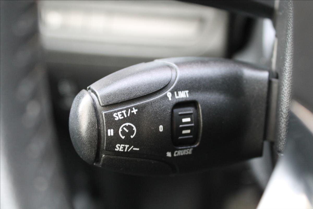 Peugeot 2008 SUV / Terénní 1,2 l 60 kw