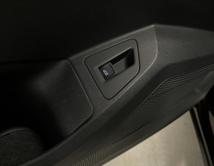 Volkswagen Touareg SUV / Terénní 3,0 l 210 kw