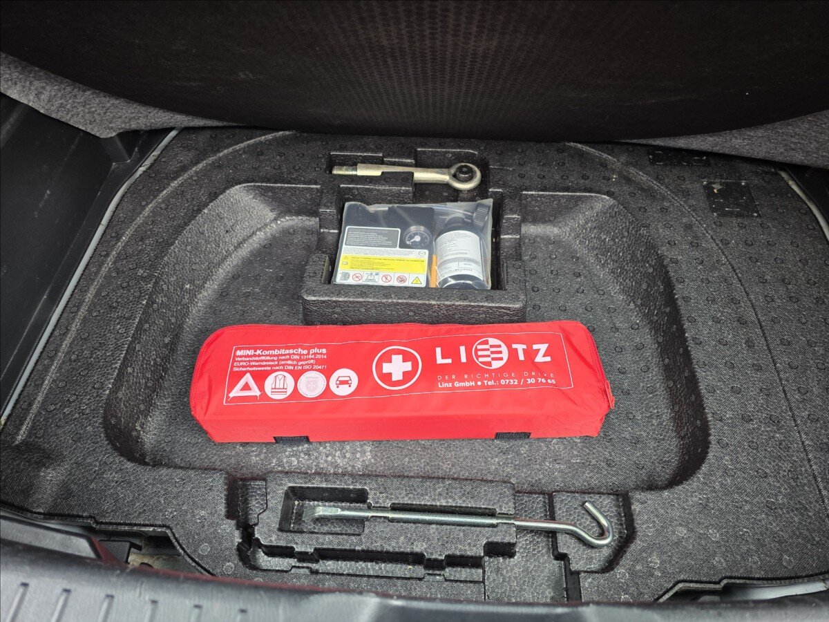 Mazda CX-3 Kombi 1,5 l 77 kw