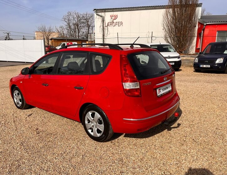 Hyundai i30 Kombi 1,6 l 66 kw