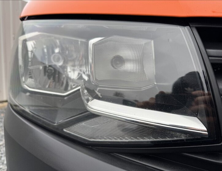 Volkswagen Transporter Skříň 2,0 l 110 kw