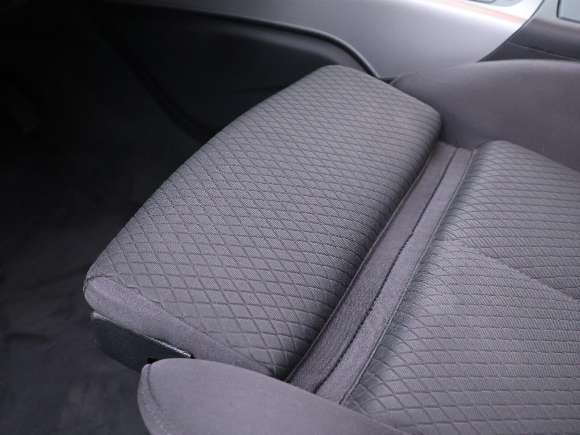 Audi A6 Kombi 2,0 l 140 kw