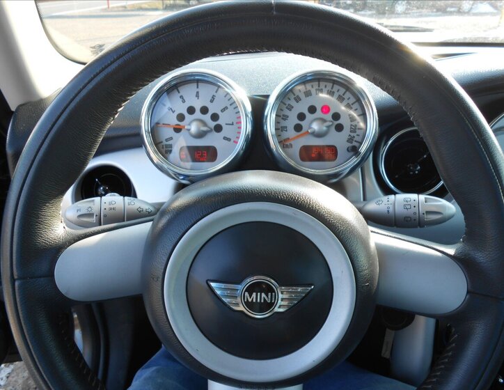 Mini One Hatchback 1,6 l 66 kw