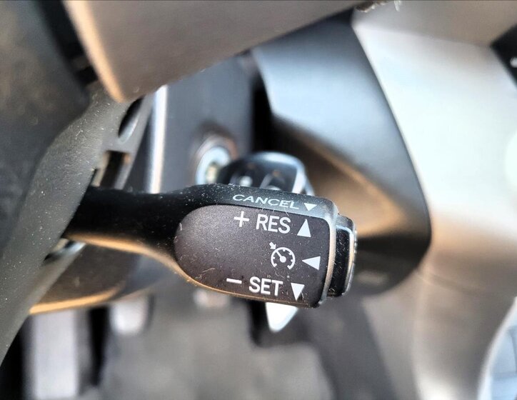 Toyota RAV4 SUV / Terénní 2,2 l 100 kw