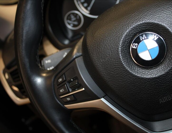 BMW X5 SUV / Terénní 3,0 l 190 kw