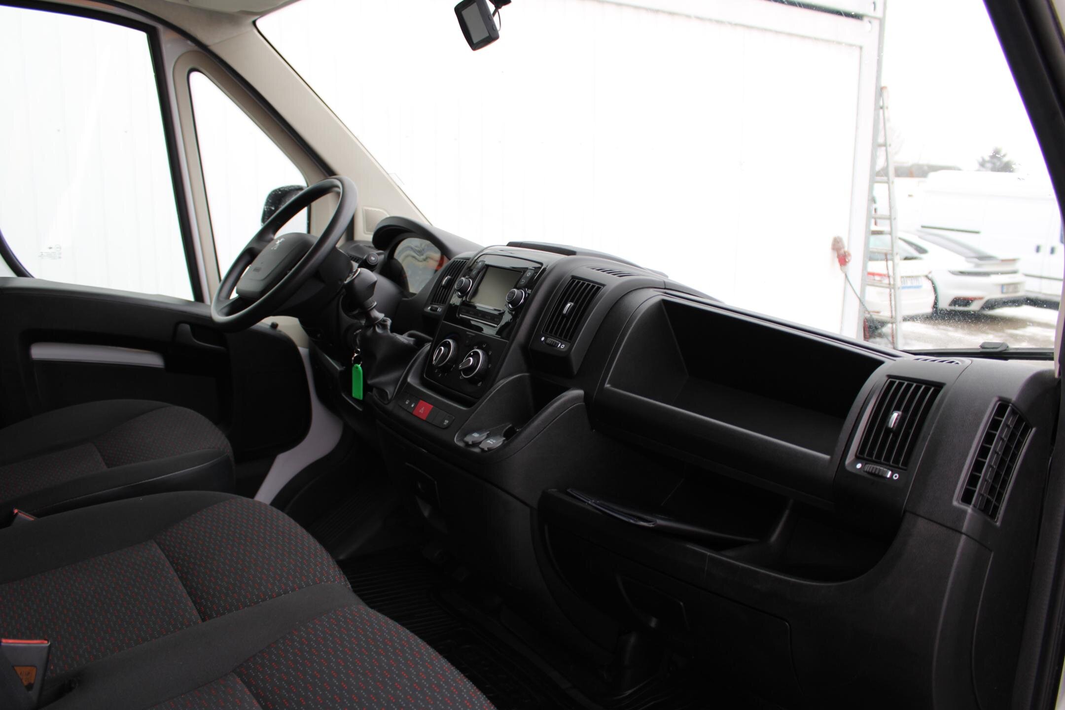 Peugeot Boxer Užitková 2,2 l 103 kw