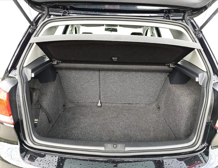 Volkswagen Golf Hatchback 1,6 l 77 kw