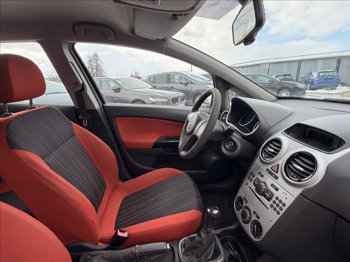 Opel Corsa Hatchback 1,4 l 66 kw