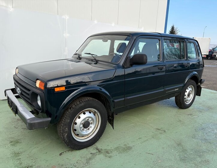 Lada Niva SUV 1,7 l 61 kw