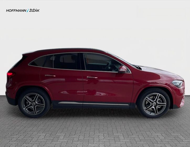 Mercedes-Benz GLA 4