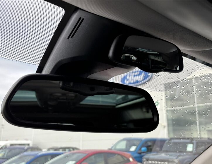 Peugeot Traveller 41