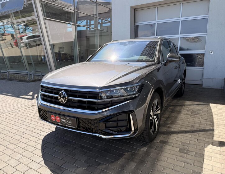Volkswagen Touareg SUV / Terénní 3,0 l 210 kw