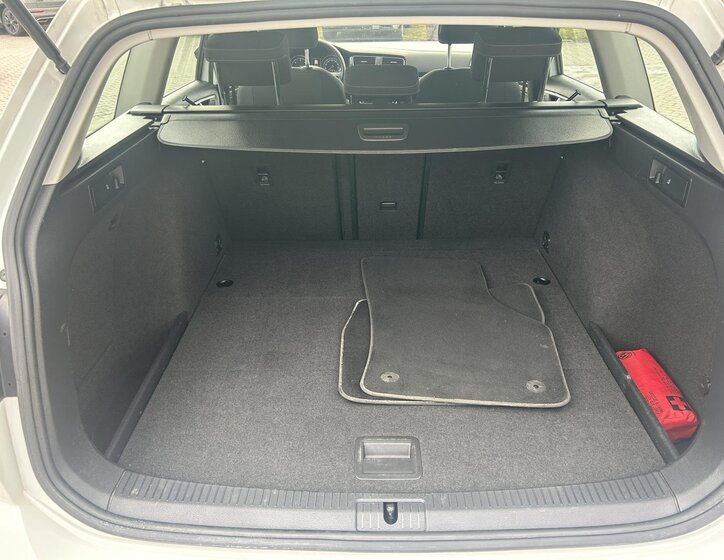 Volkswagen Golf Kombi 2,0 l 110 kw