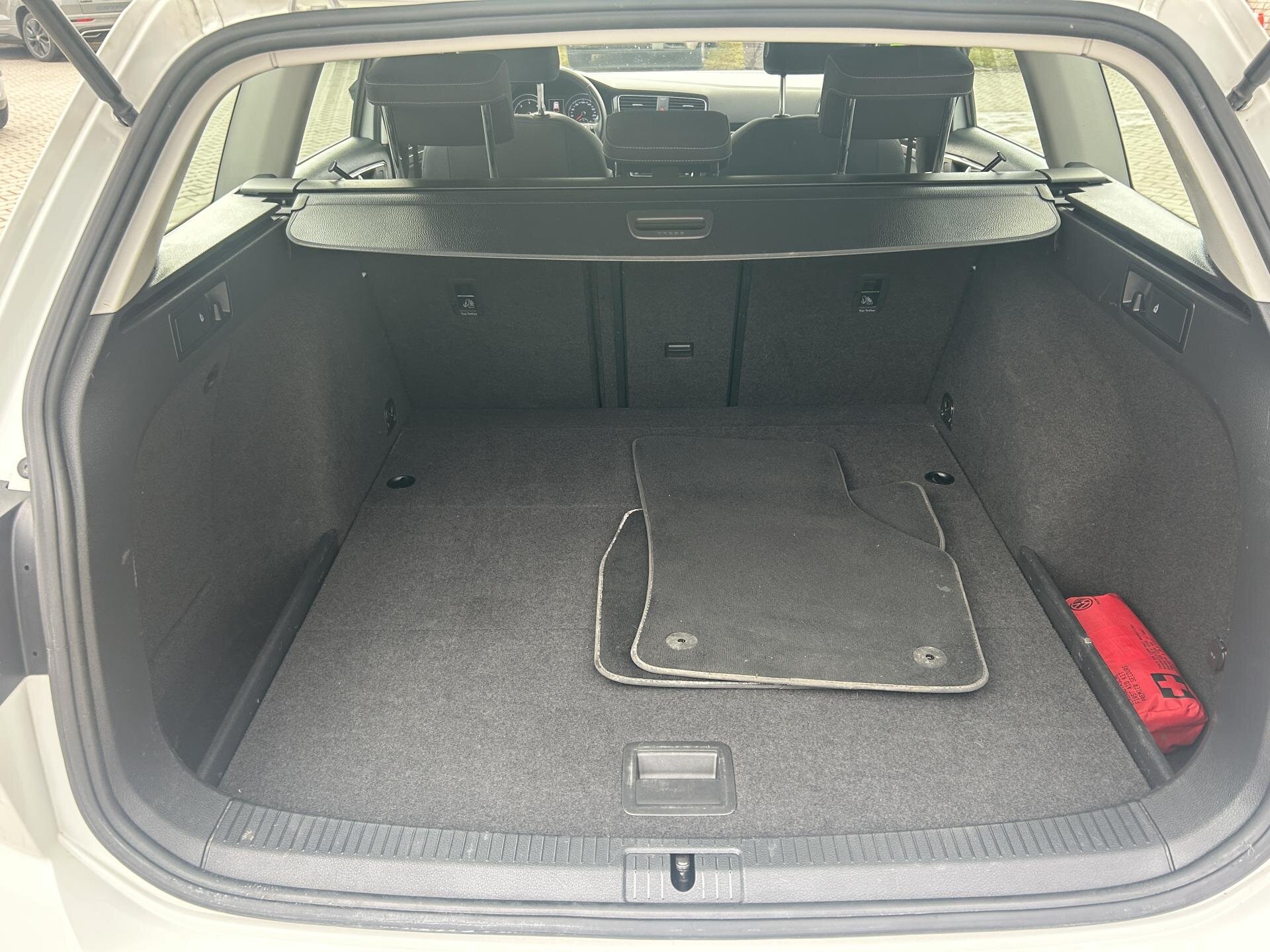 Volkswagen Golf Kombi 2,0 l 110 kw