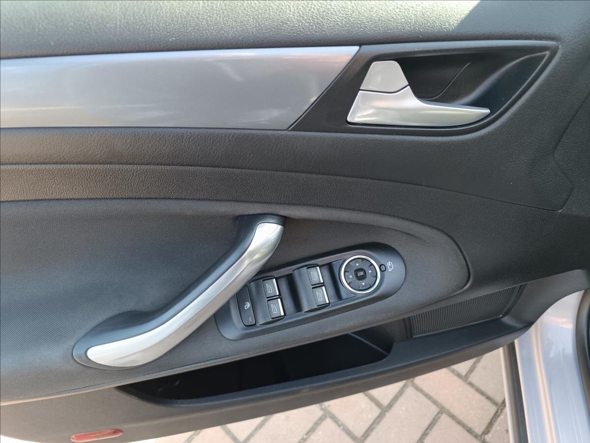 Ford Mondeo Kombi 1,6 l 88 kw