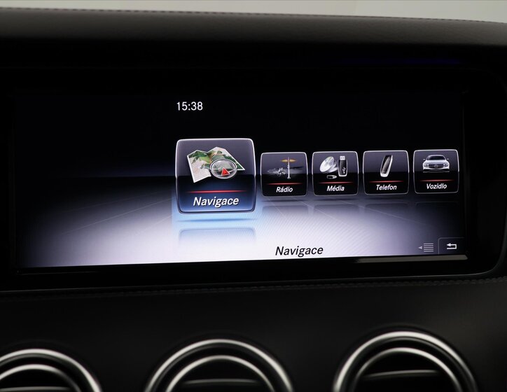 Mercedes-Benz Třídy S Kupé 5,5 l 430 kw