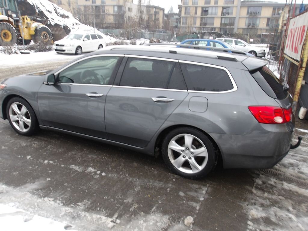 Honda Accord Kombi 2,2 l 110 kw