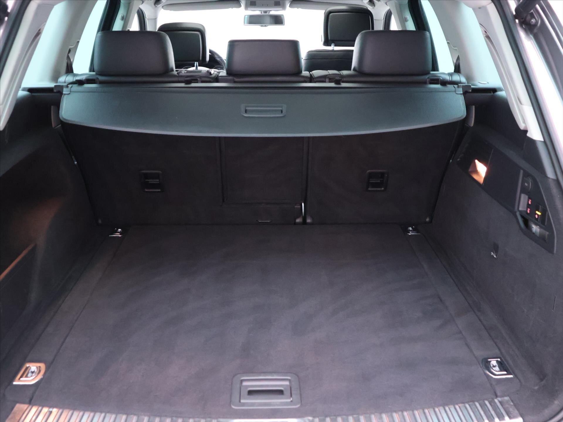 Volkswagen Touareg SUV / Terénní 3,0 l 176 kw