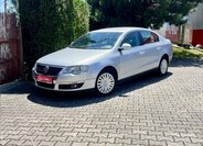 Volkswagen Passat Sedan / Limuzína 2,0 l 110 kw