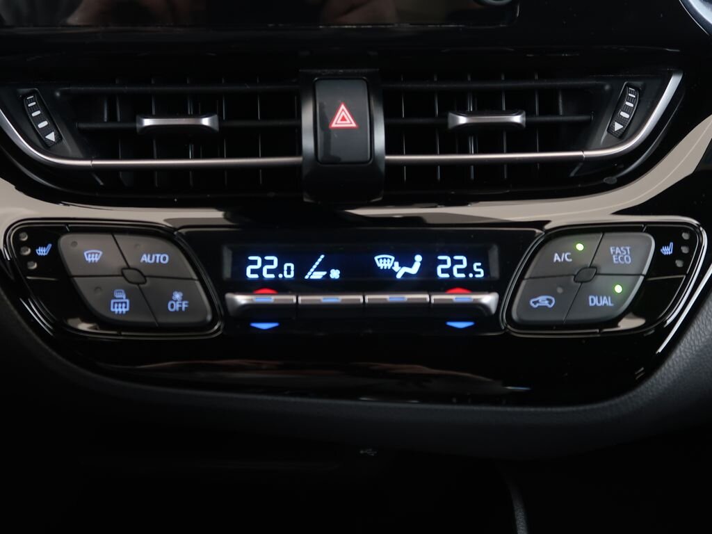 Toyota C-HR Hatchback 2,0 l 112 kw