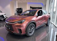 Lexus LBX SUV / Terénní 1,5 l 100 kw