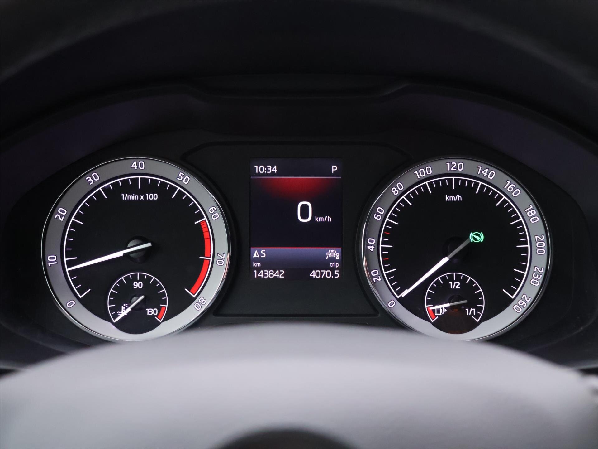 Škoda Karoq SUV / Terénní 1,5 l 110 kw