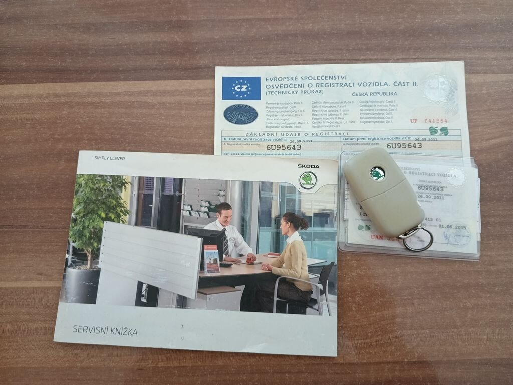 Škoda Octavia Sedan / Limuzína 1,6 l 77 kw