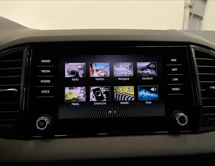 Škoda Karoq SUV 1,5 l 110 kw