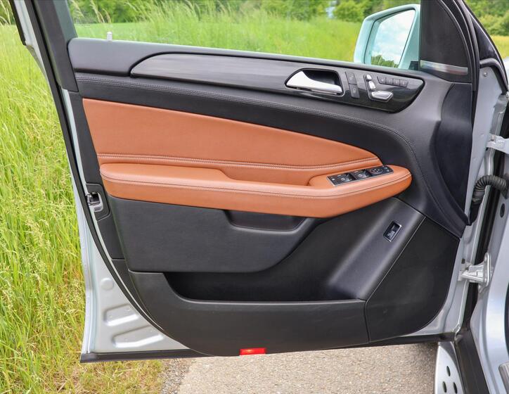 Mercedes-Benz GLS 13